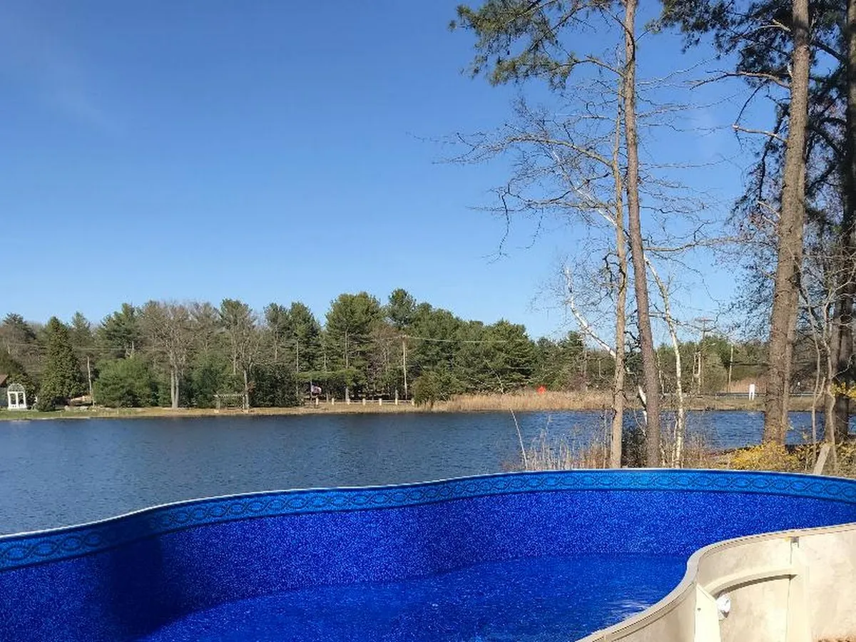 S & S Pool Installers & Liner