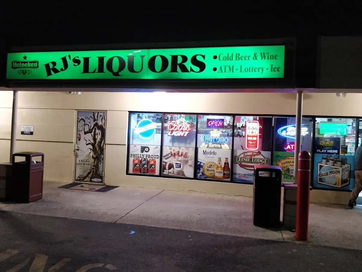 S V Wines & Liquors Inc photo 4
