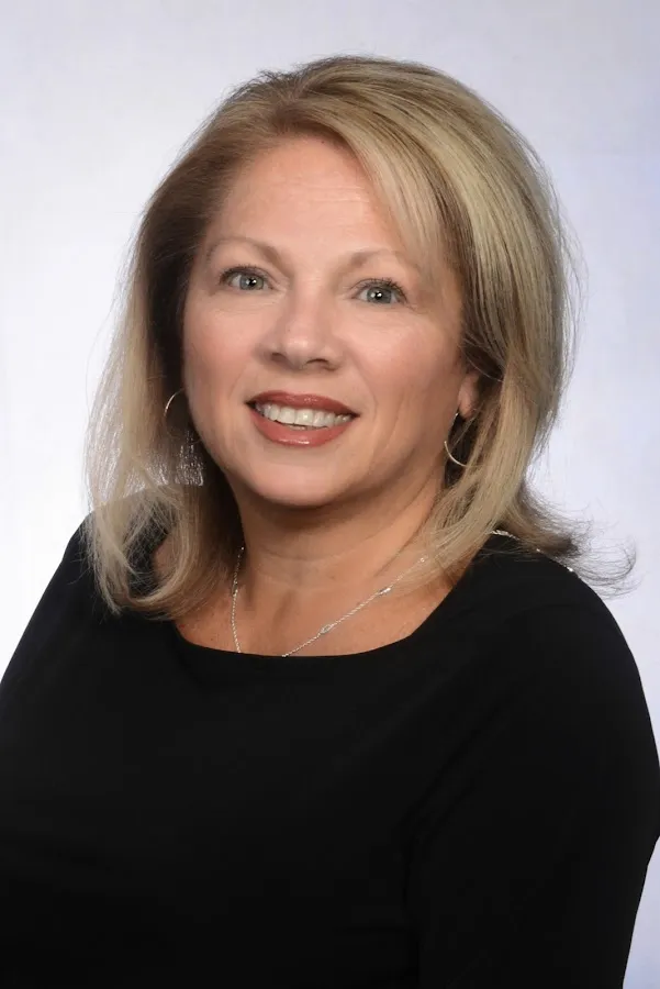Sabrina Chell, Realtor