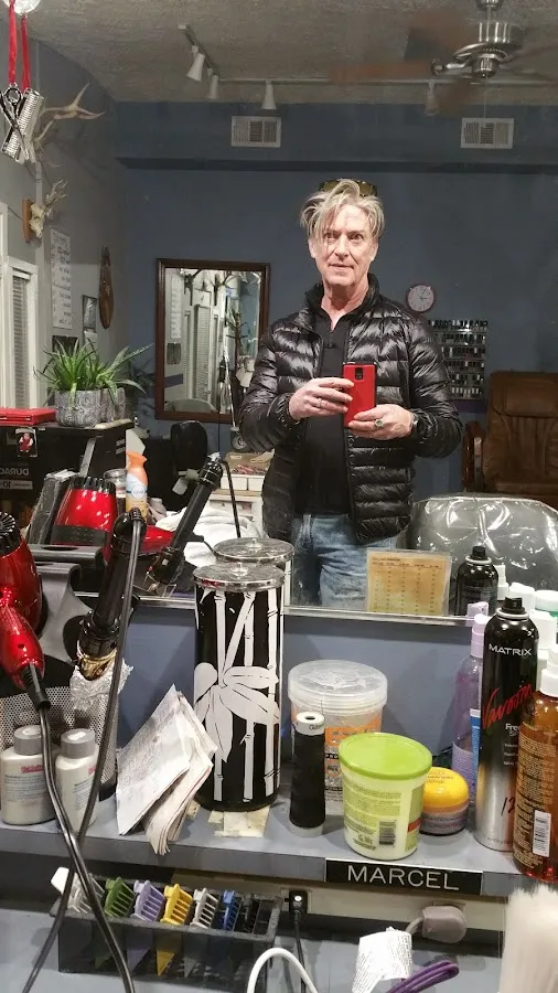 Salon Marcel photo 2