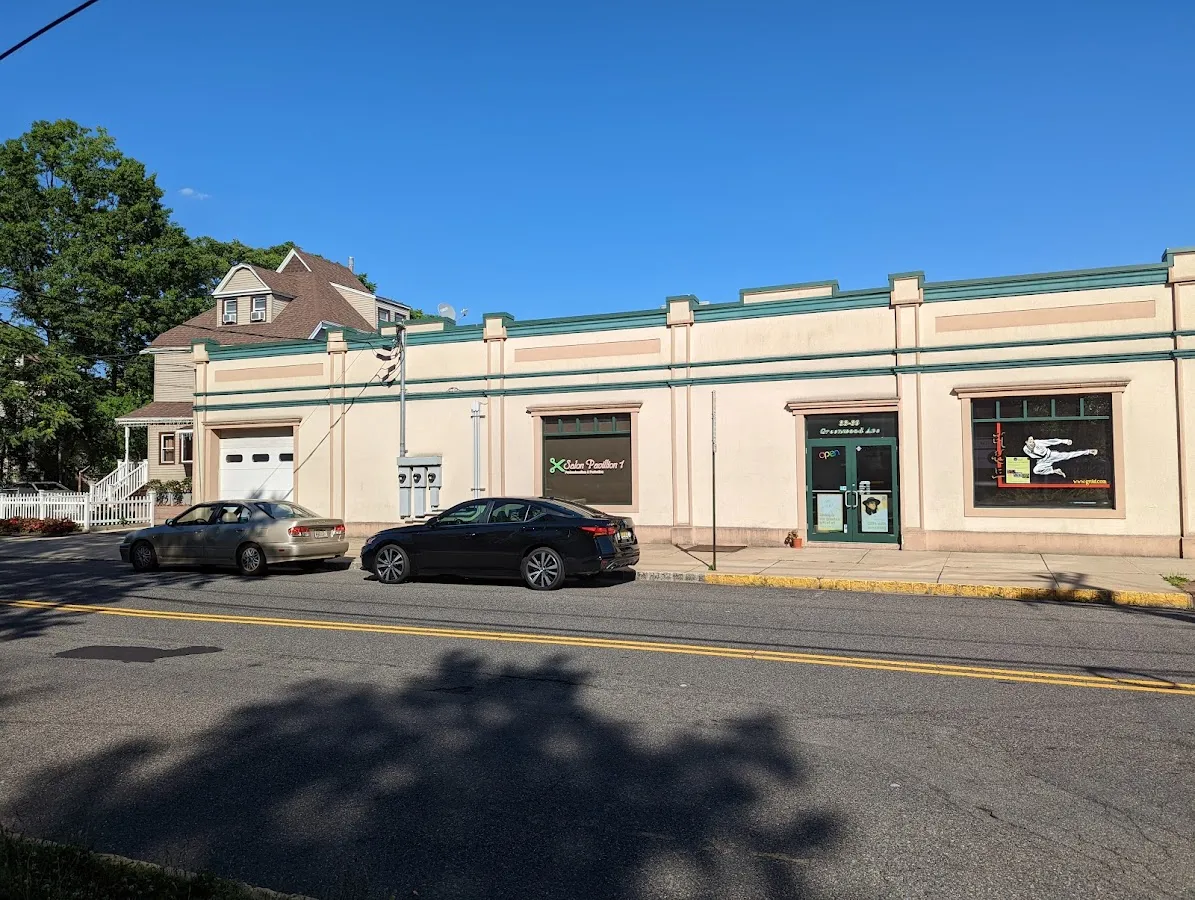 Salon Pavillion 1 photo 2