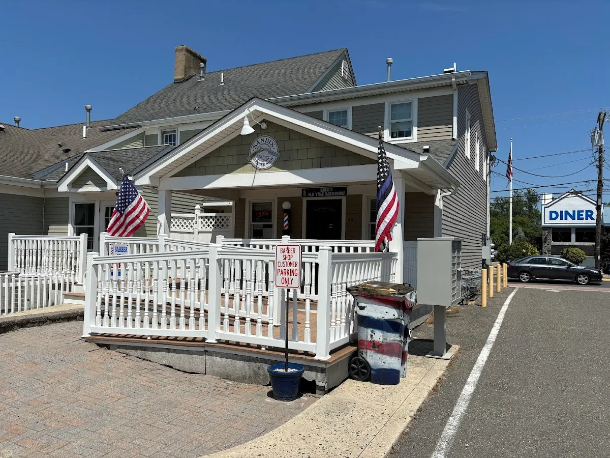 Sandis old time barbershop