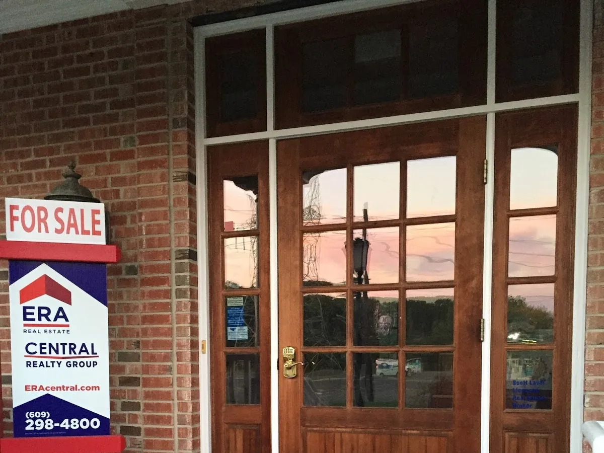 Sandra Lloyd, ERA Central Realty Group - Bordentown photo 4