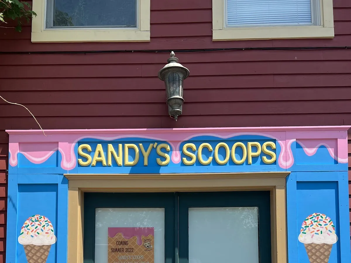 Sandy's Scoops
