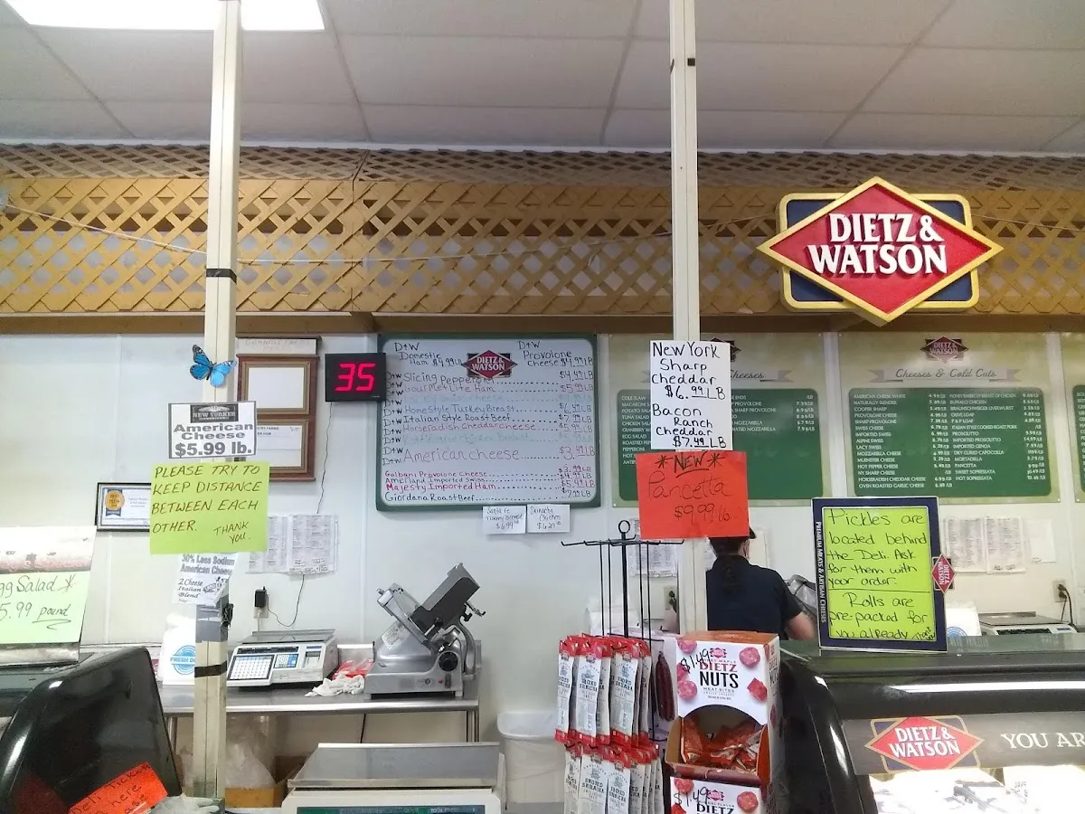 Santori's Produce & Deli Market