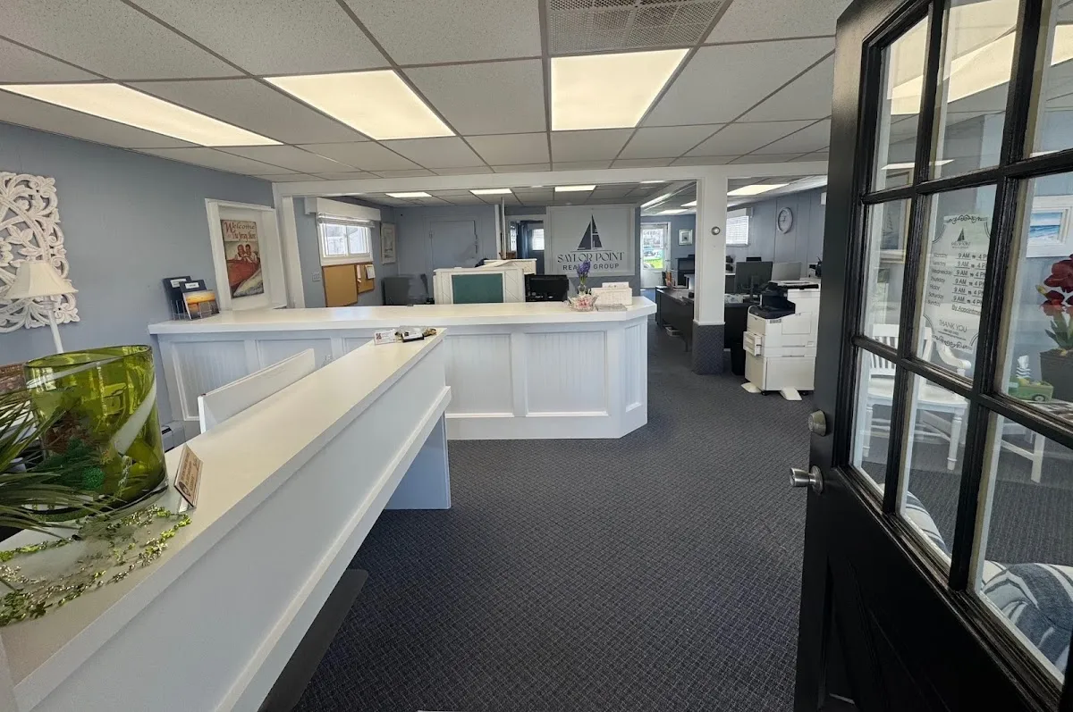 Saylor Point Realty Group