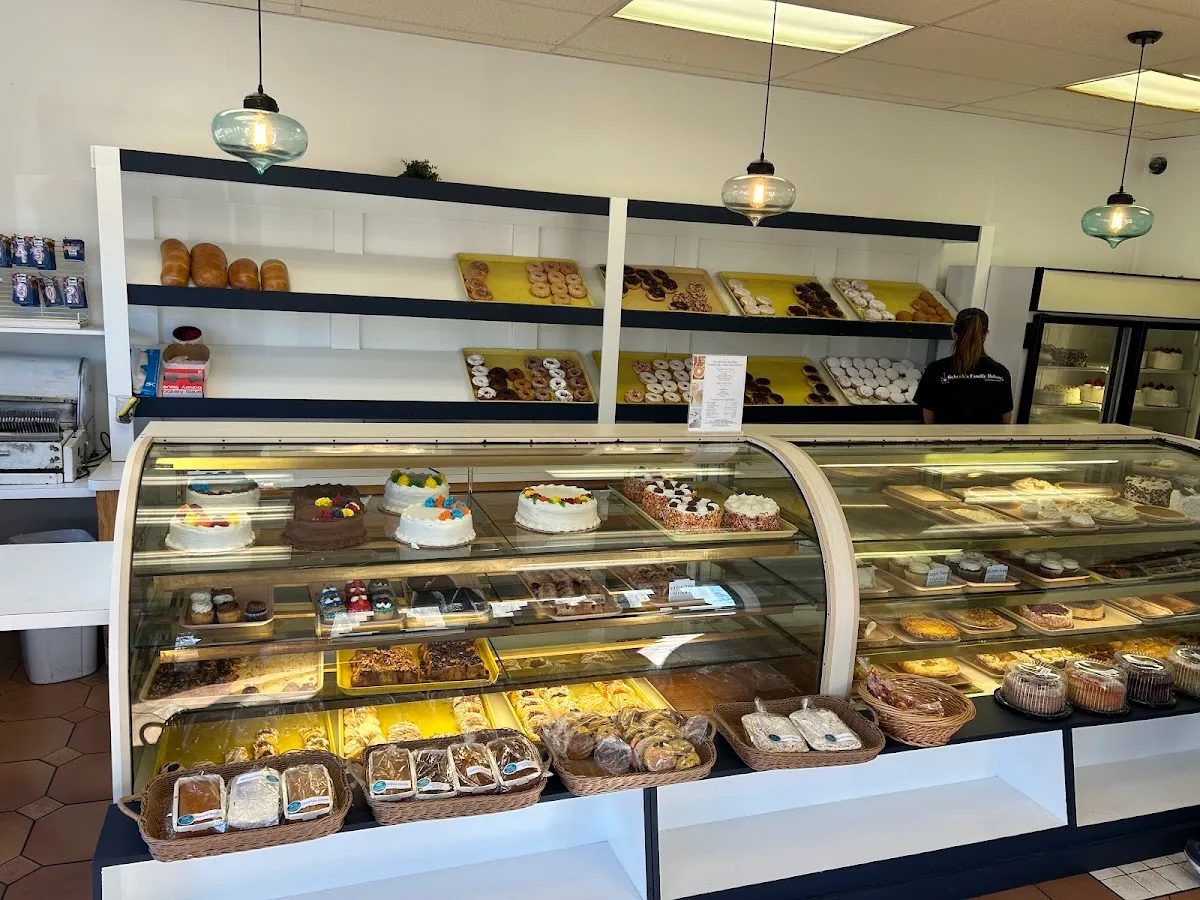 Schenk's Family Bakery