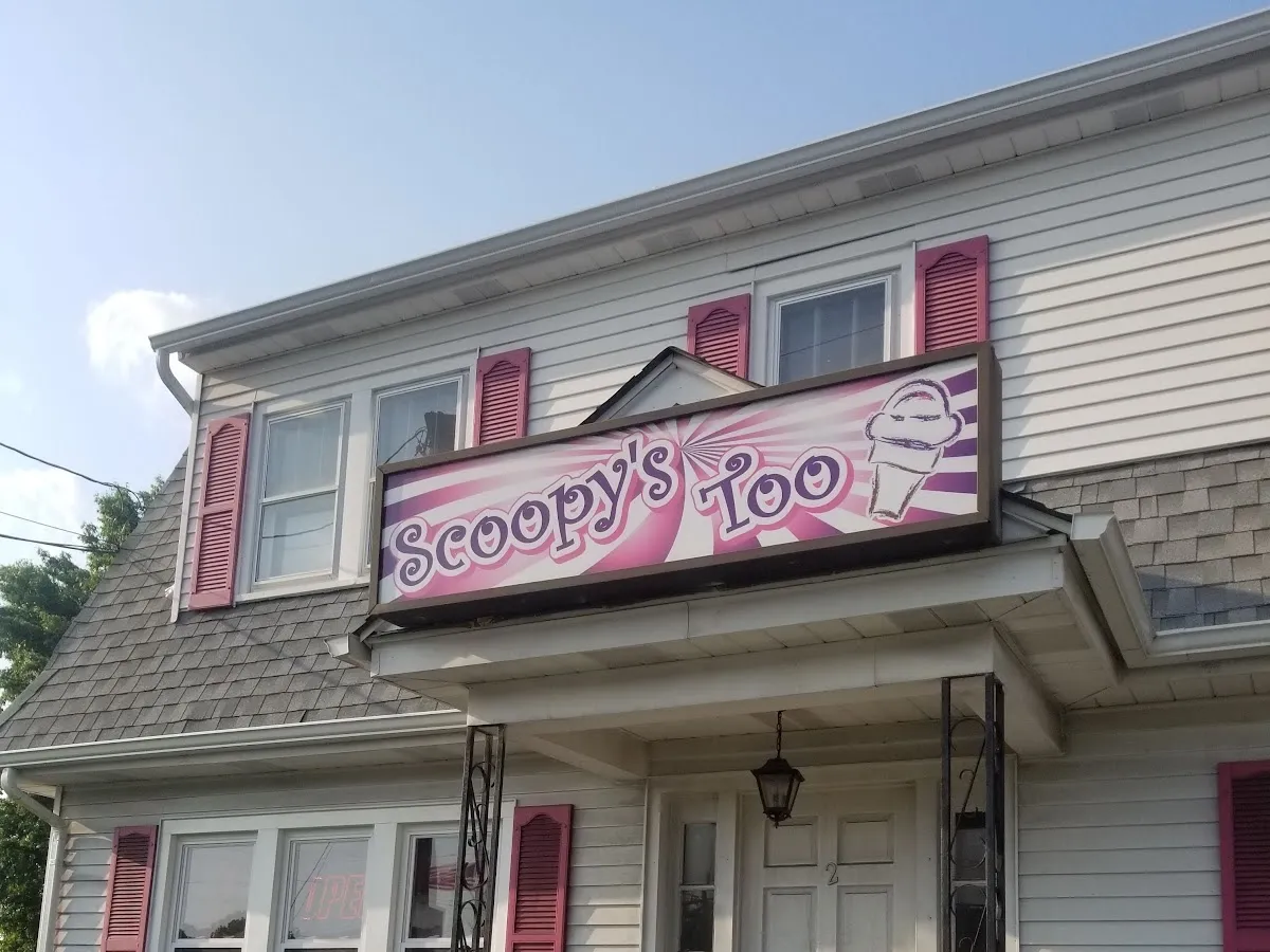 SCOOPY'S TOO