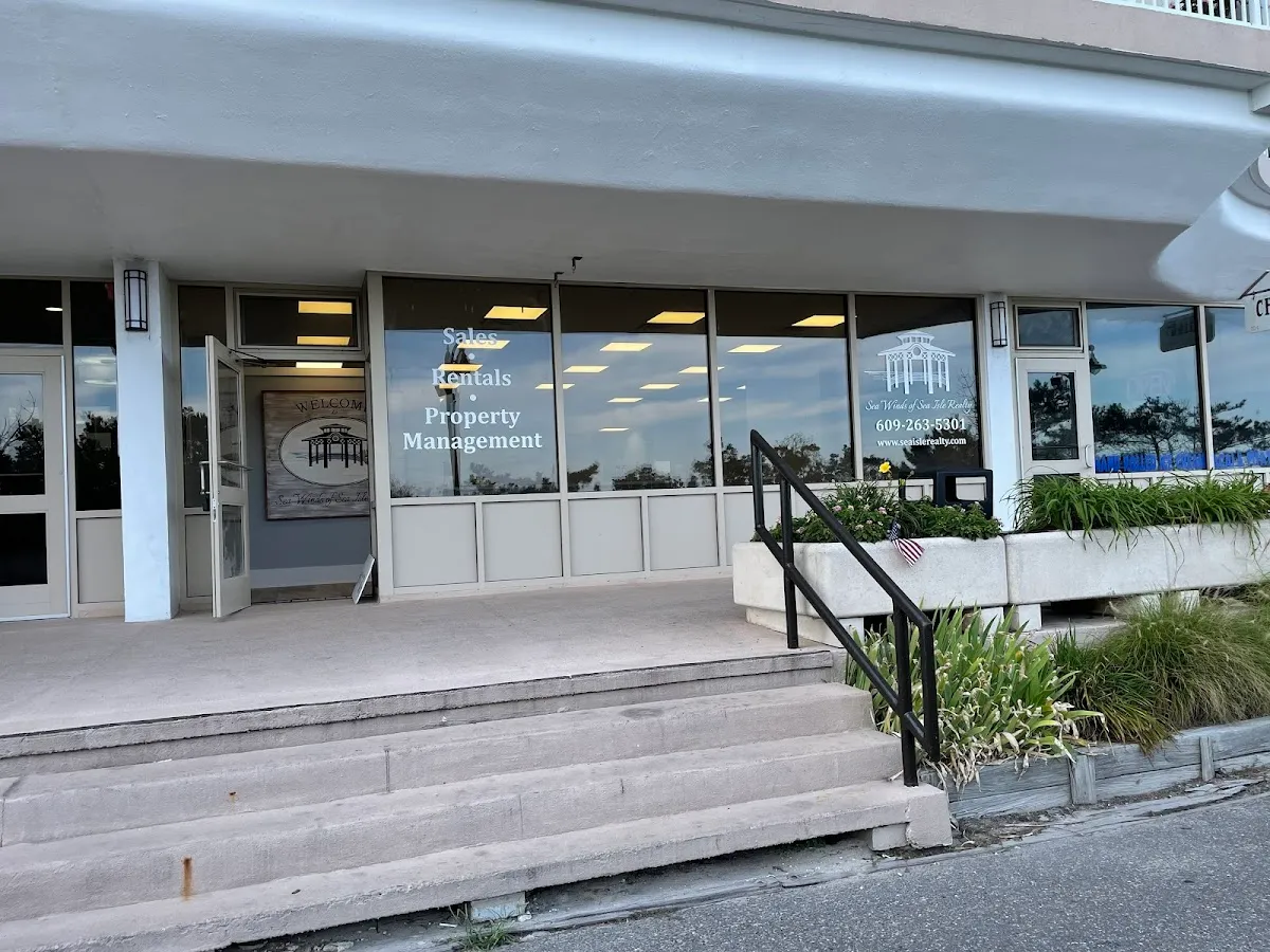 Sea Winds Realty photo 2