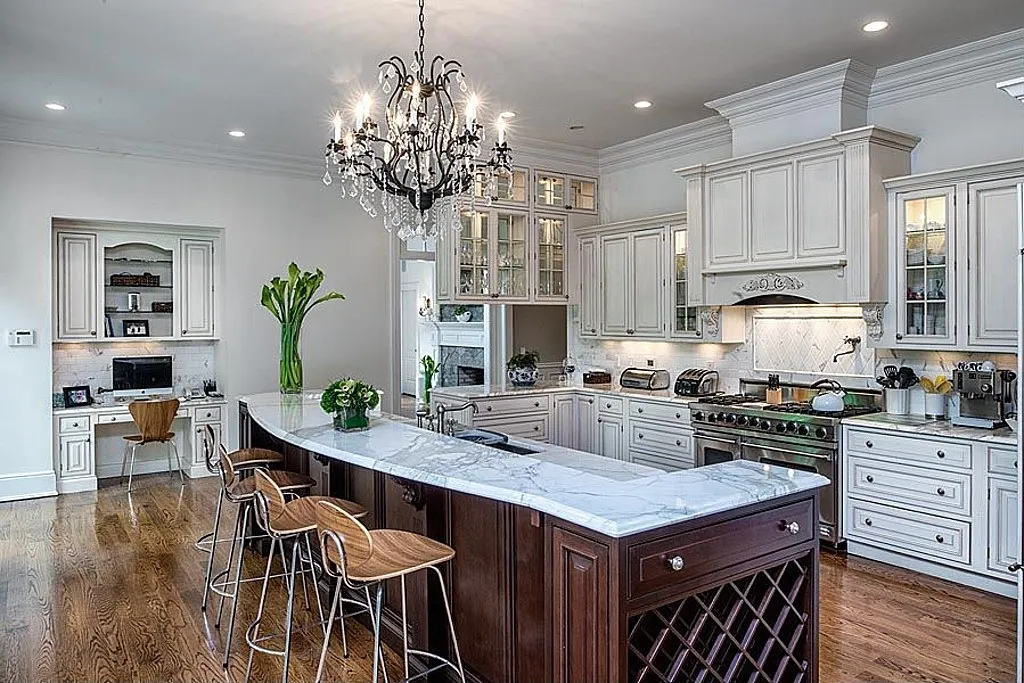 Sebastian Oliveri with Premier Brokers Real Estate photo 3