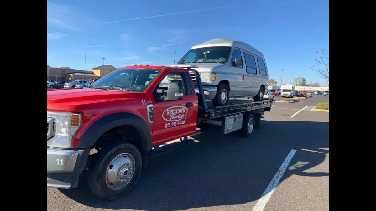 Secoda's Towing - Levittown