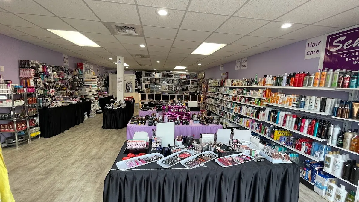 Sehar's New Look Beauty Salon and Eyebrow Threading photo 4