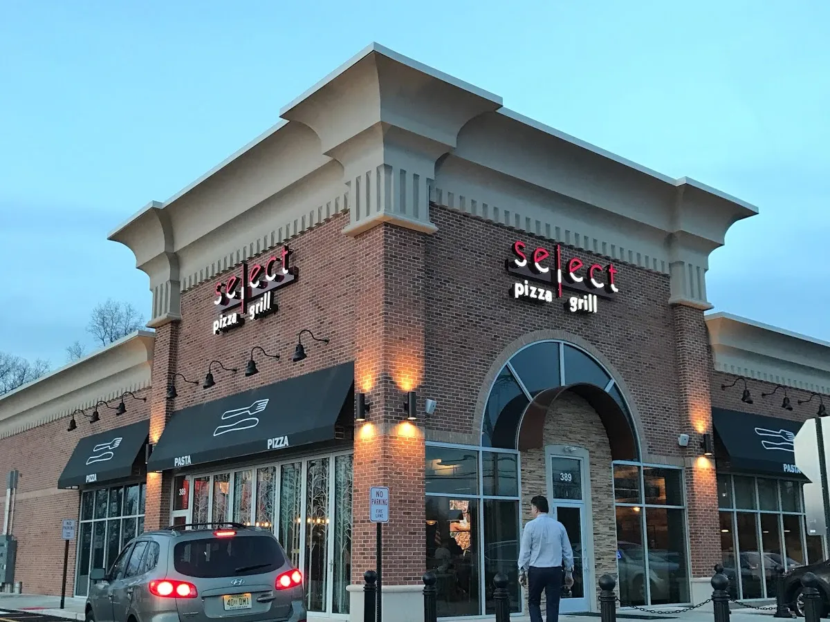 Select Pizza | Grill