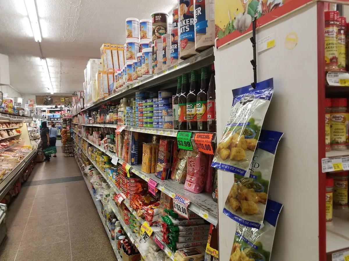 Selecto Supermarket photo 2