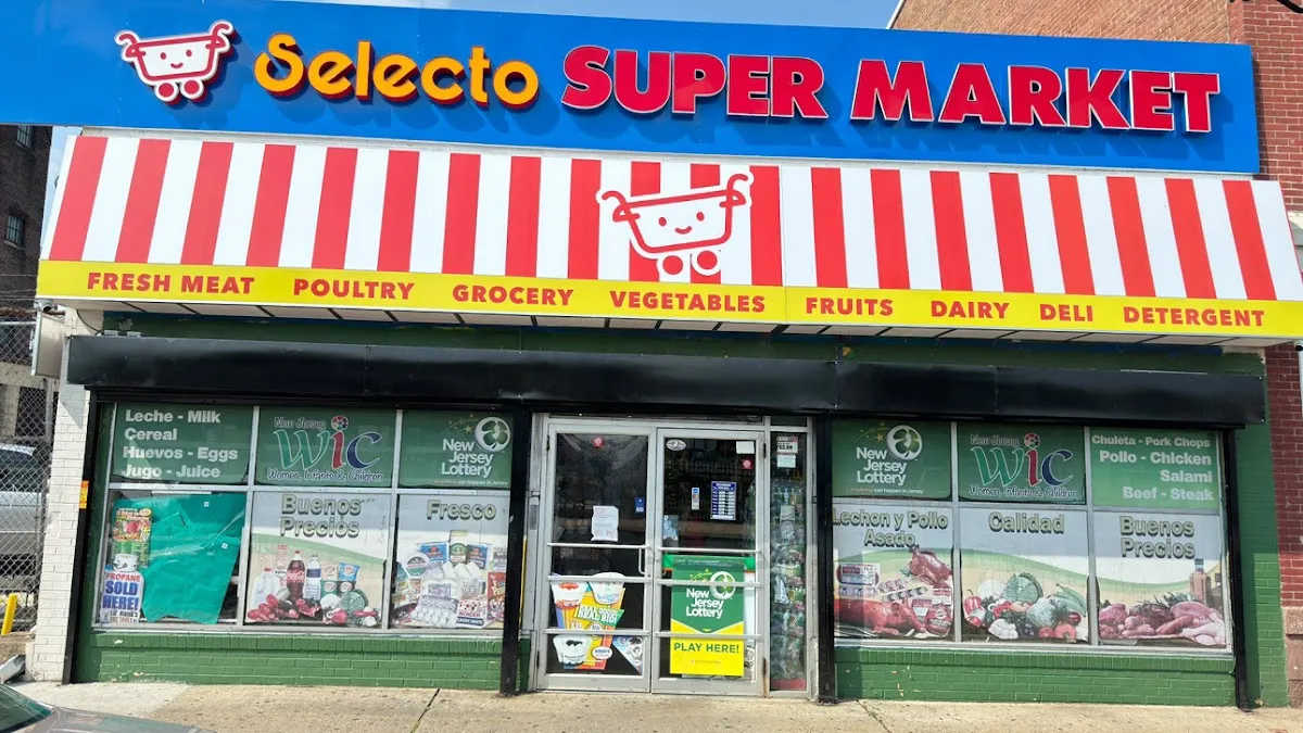 Selecto Supermarket photo 4