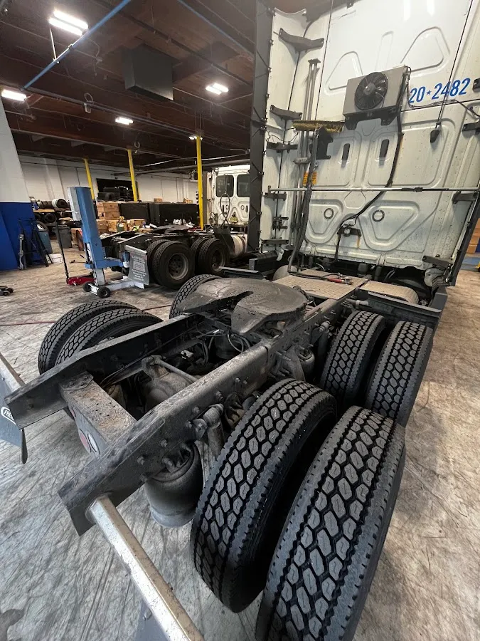 Service Tire Truck Center | Commercial Tires at Linden, NJ