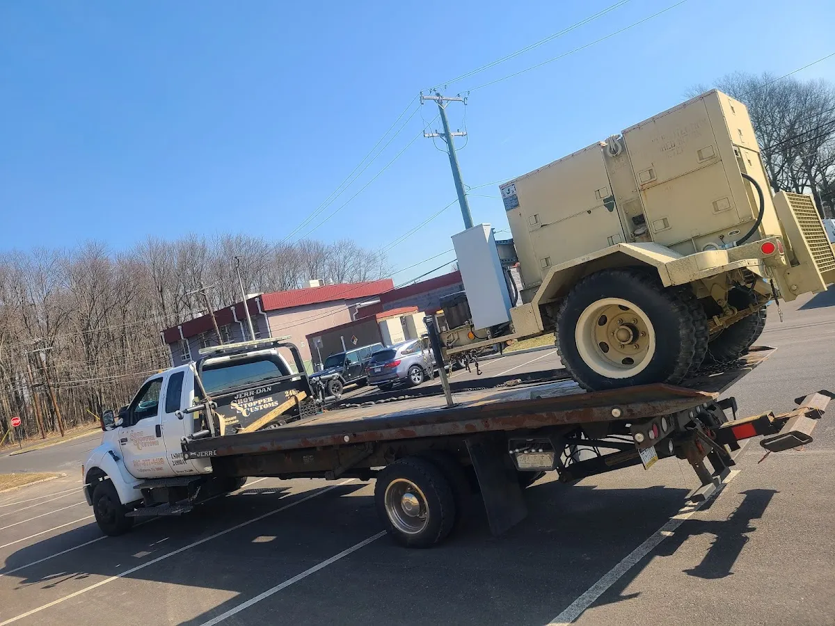 Show Stopper Customs Towing photo 5