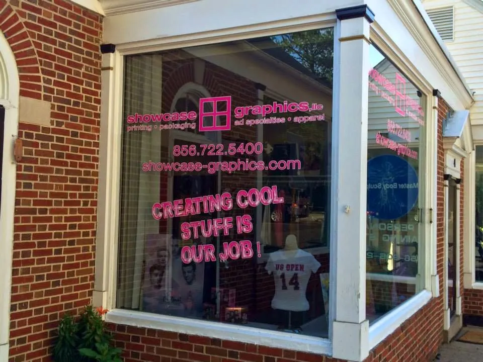 Showcase Graphics LLC