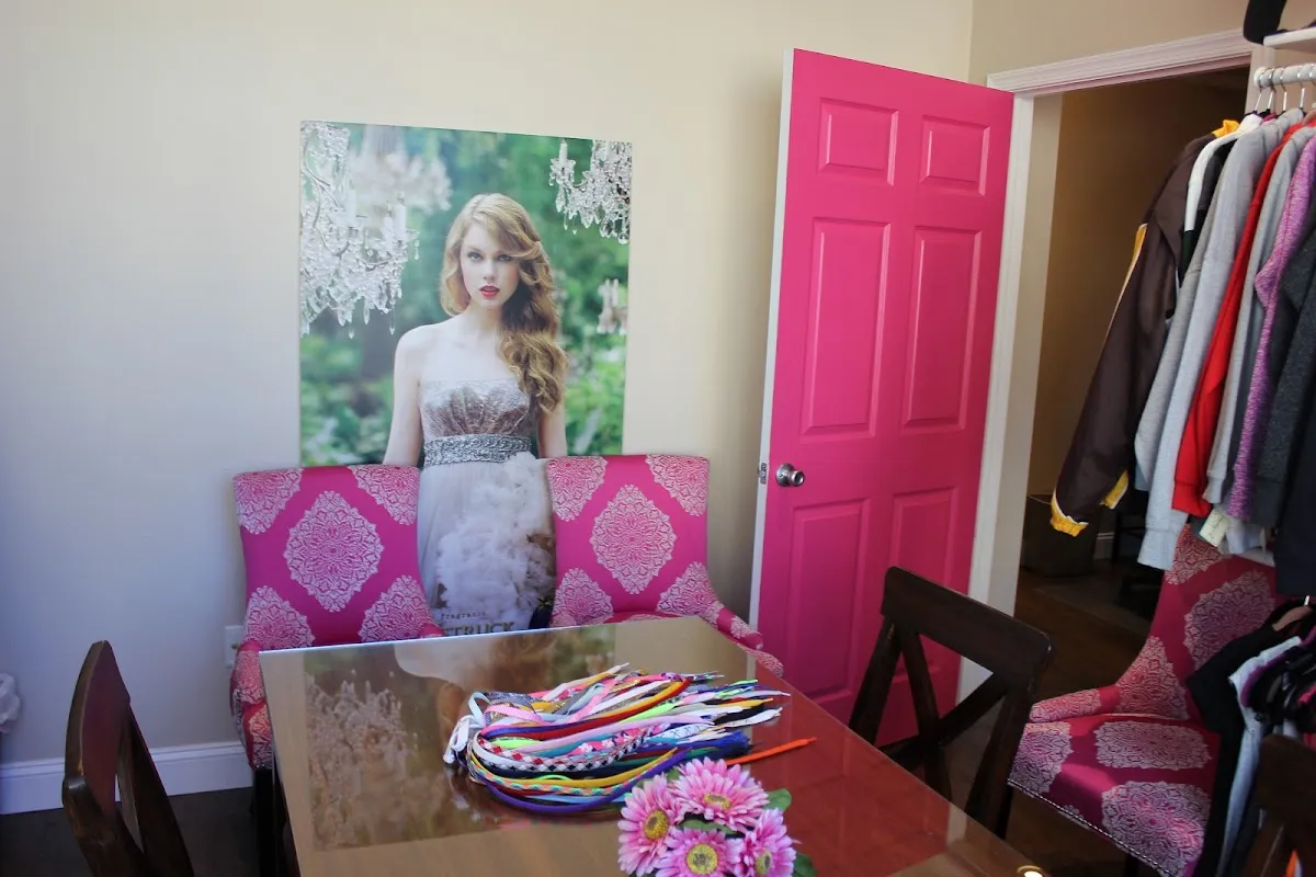 Showcase Graphics LLC photo 2