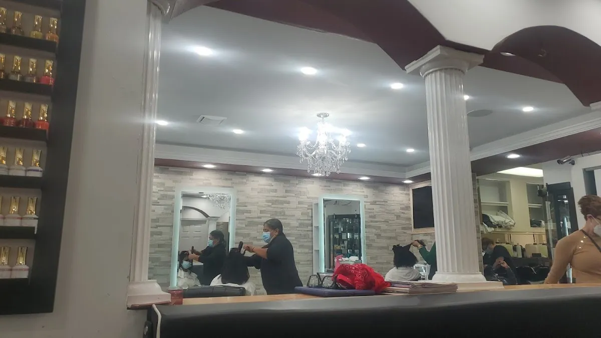 Sieta & Co Unisex photo 2