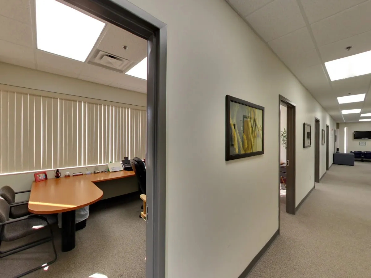 Single Throw Marketing photo 5