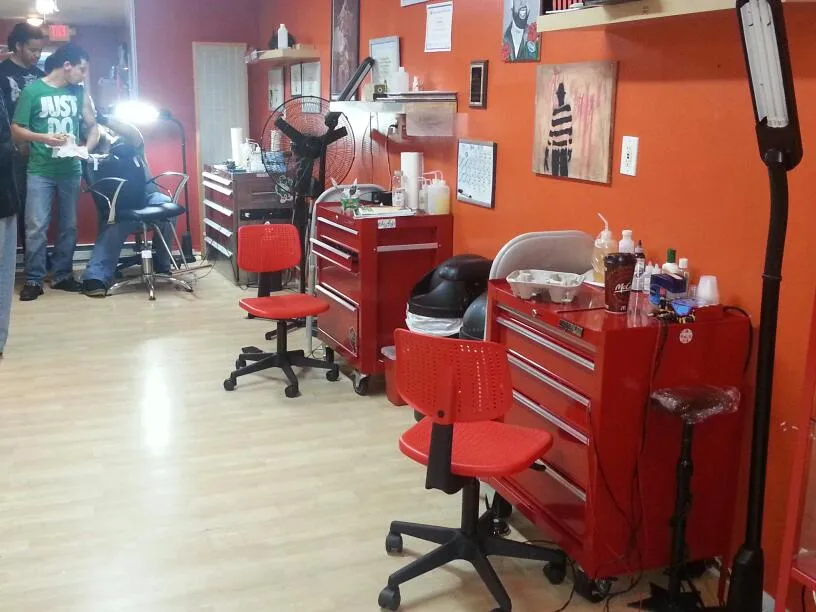 Skin Deep Tattoo & Piercing photo 4