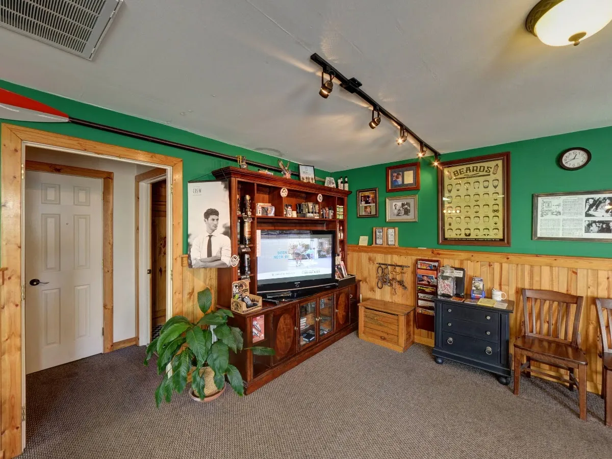 Smithville Barber Shoppe photo 2