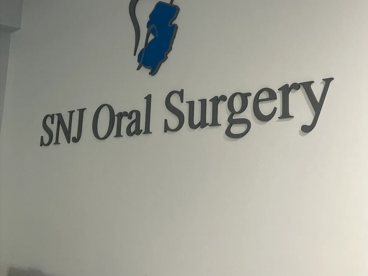 SNJ Oral surgery