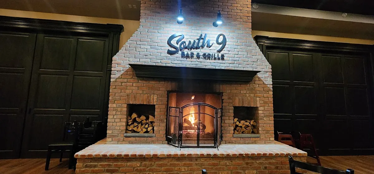 South 9 Bar and Grille