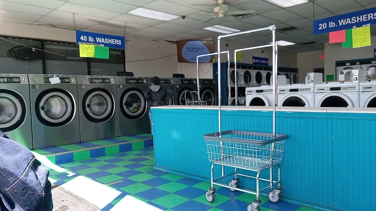 South Camden Laundromat photo 3