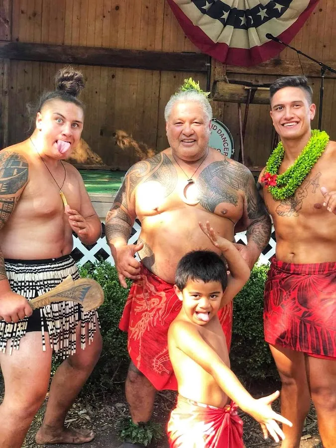 South Pacific Island Dancers photo 2