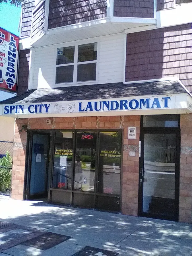 Spin City Laundromat photo 2