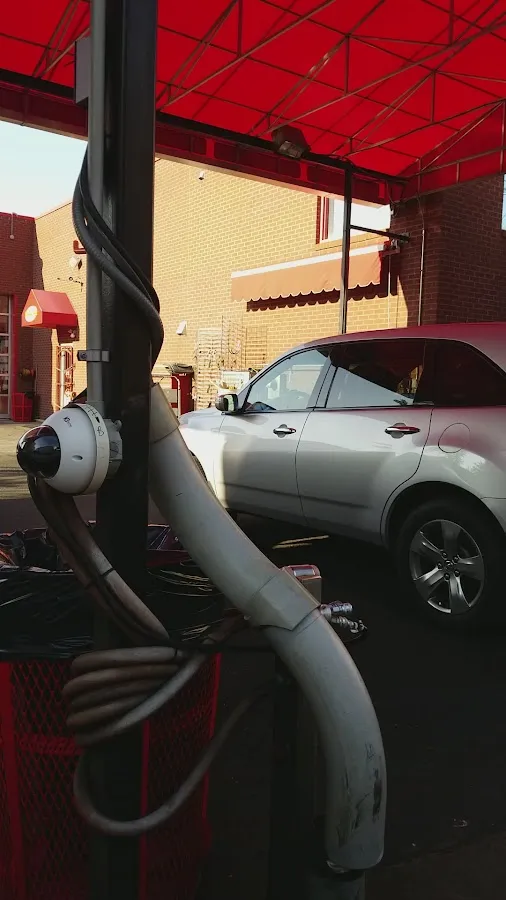 Spring Garden Wash & Lube Inc photo 3