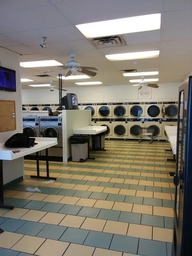 Squeeky's Laundrymat