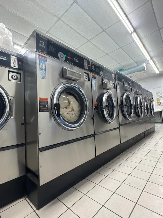 Stratford Laundromat photo 3