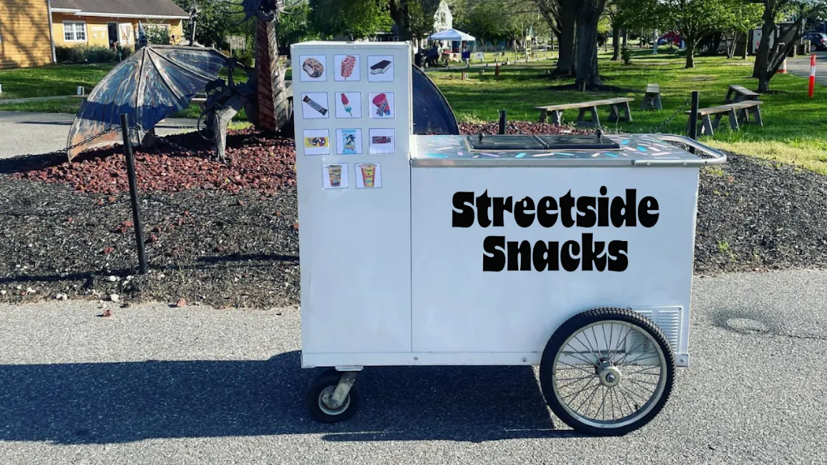 Streetside Snacks