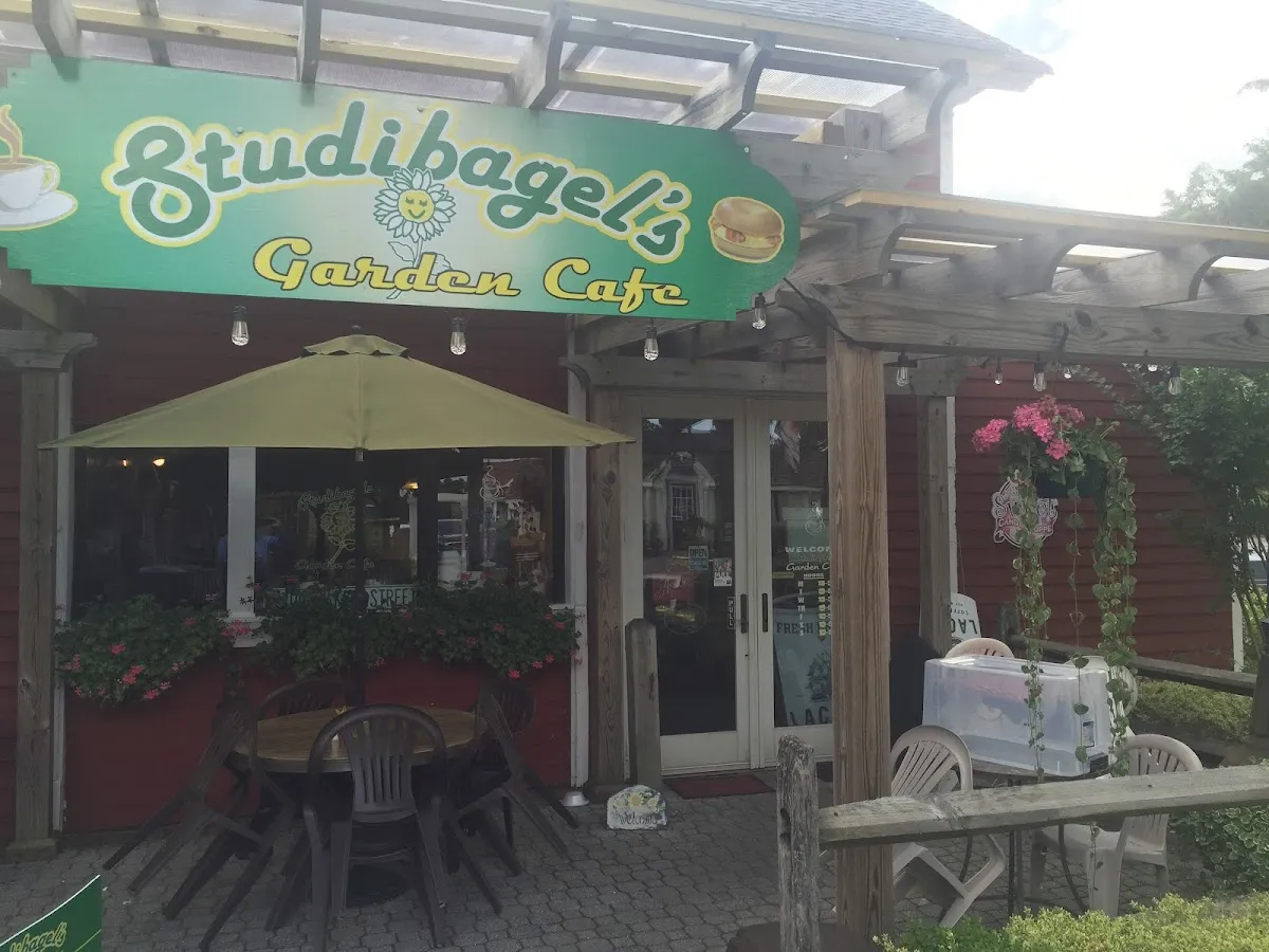 Studibagels Garden Cafe