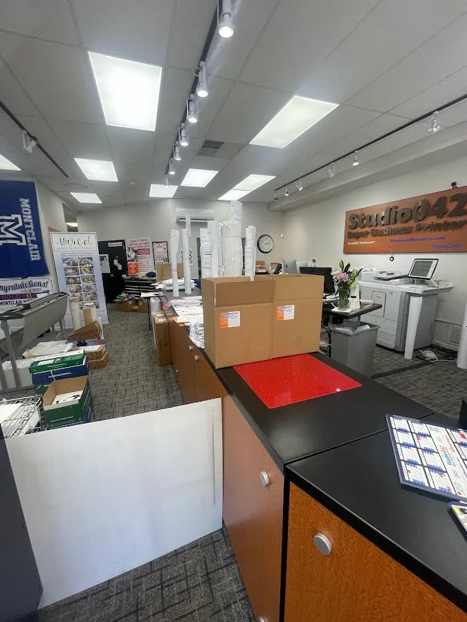 Studio042 - Super Business Printer