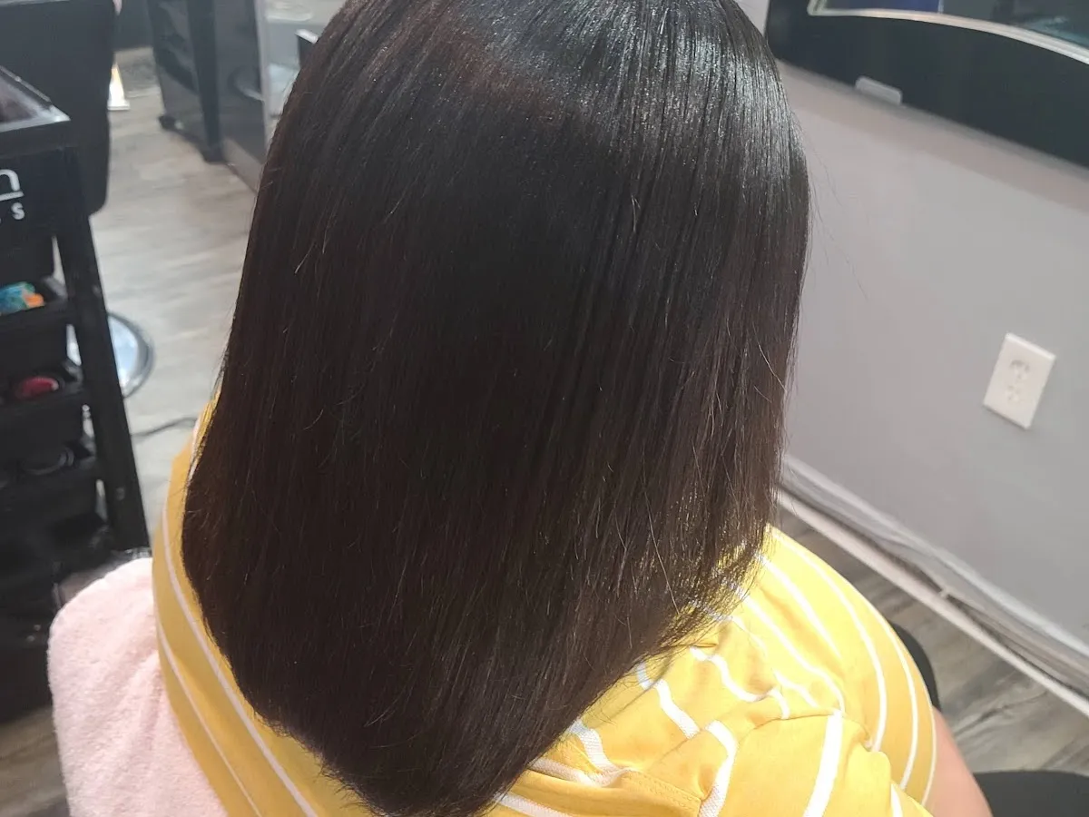 Style & Elegance Beauty Salon