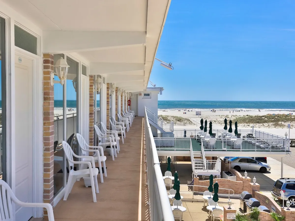 Summer Sands Condominiums photo 2