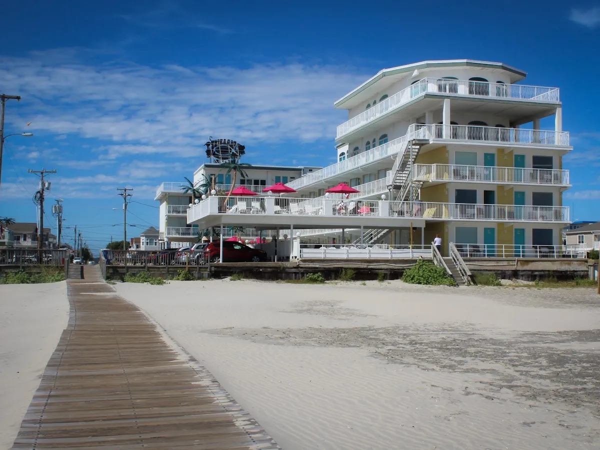 Summer Sands Condominiums photo 3