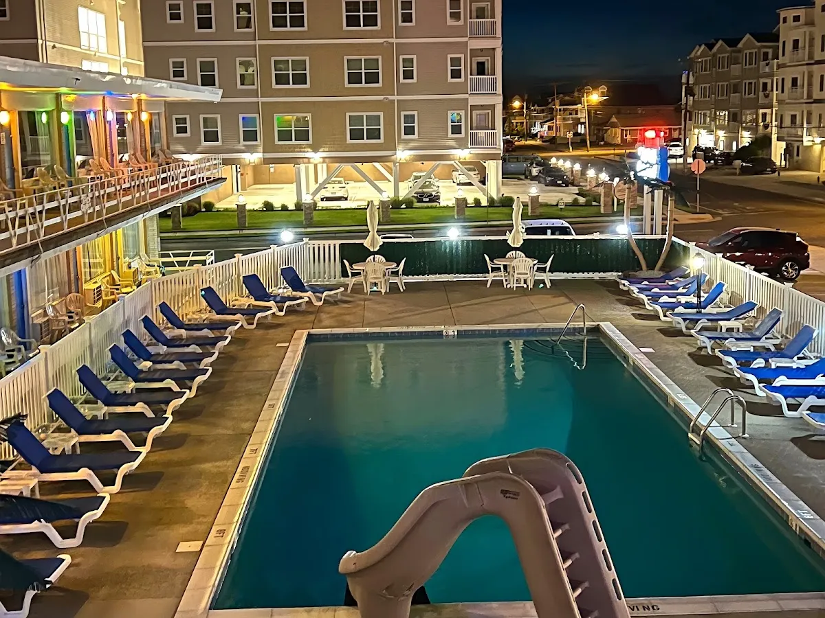 Summer Sands Condominiums photo 5