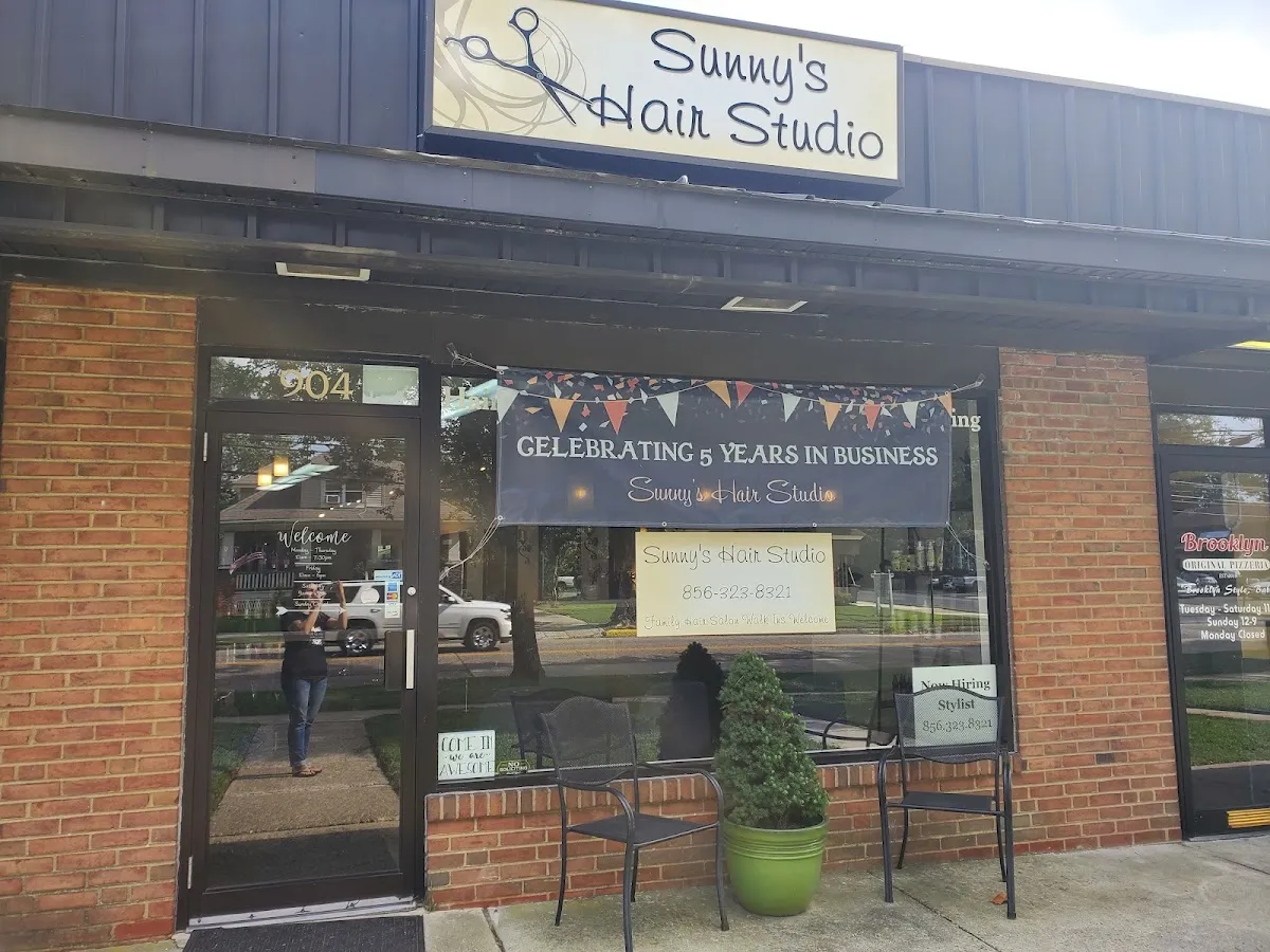 Sunny's Hair Studio & Lashes