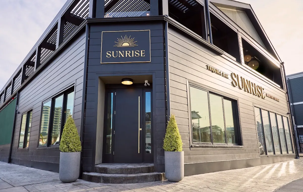 Sunrise Tequila Bar & Rooftop Lounge