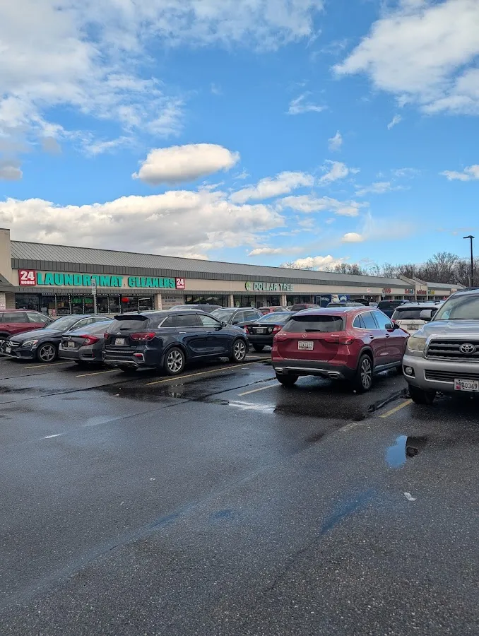 Super Clean Laundromat photo 2