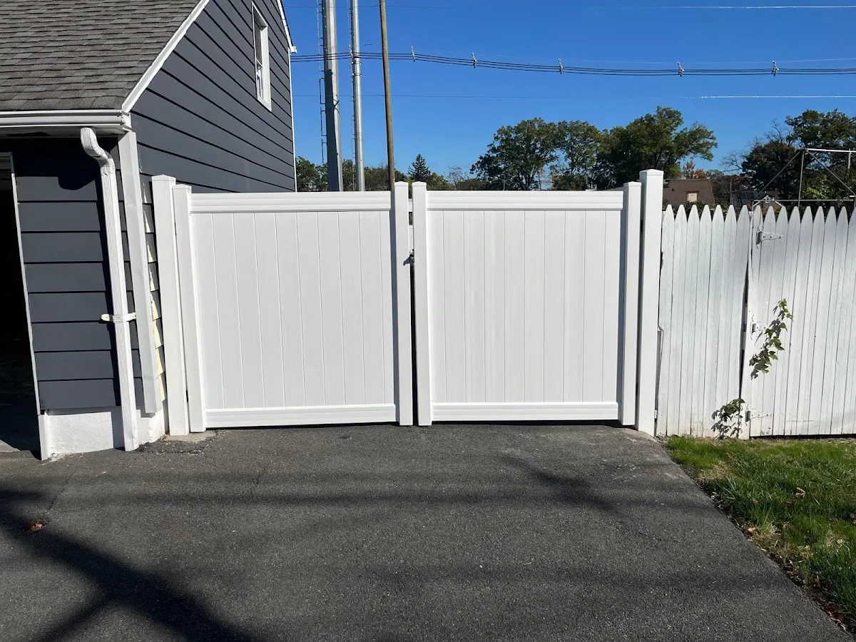 Superior Fence & Rail