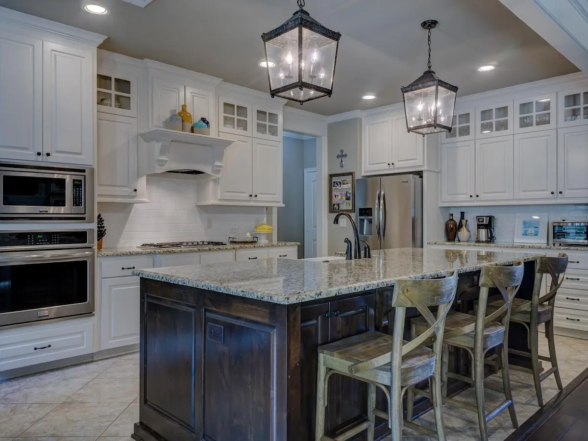 Susan Azar - Coldwell Banker Realty