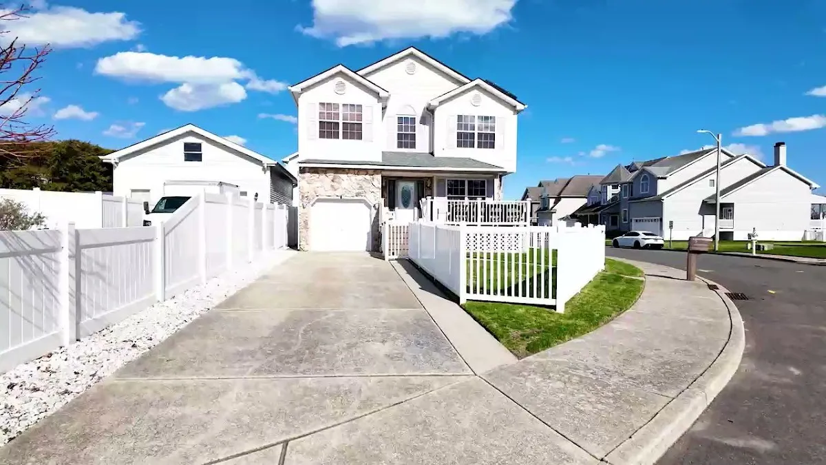 Susan Pompei - Weichert Realtors photo 2