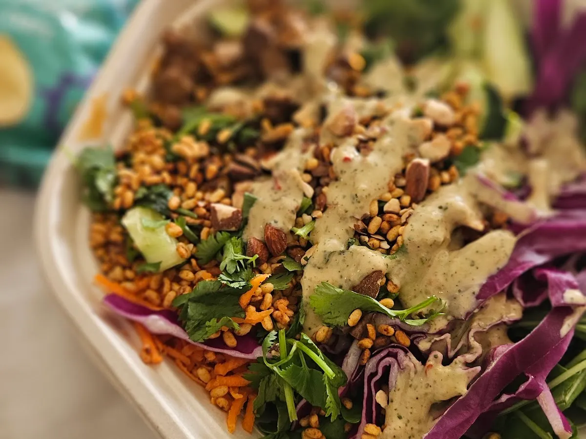 sweetgreen - Healthy Salads, Bowls and Plates photo 3