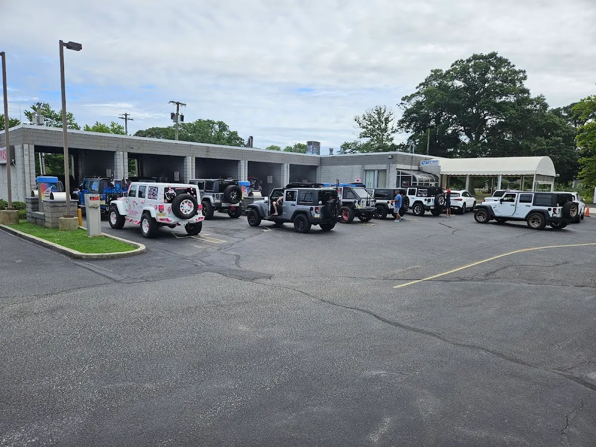 T & A Car Wash Plaza